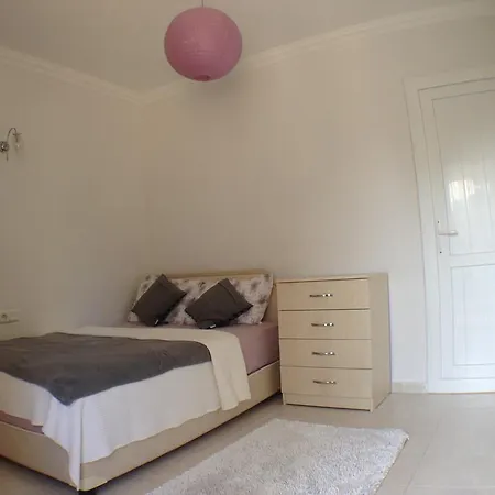 Dance And Sport Bed & Breakfast Akyarlar